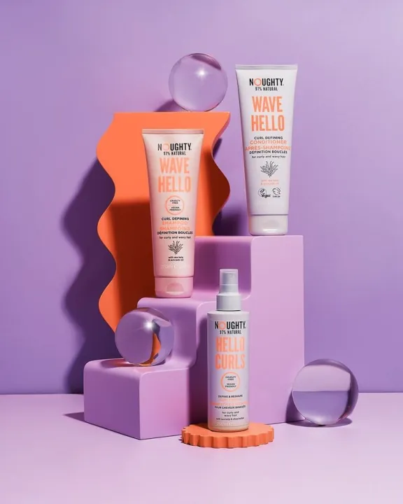 Three%20Step%20Stairs-Geometric%20Photo%20Props%20for%20Jewelery%20&%20Cosmetics-Photography%20Platforms%20-%20Image%203