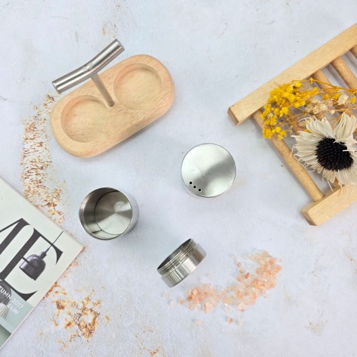 Techmanistan%20Set%20of%202%20-%20Condiment%20Set%20with%20Wooden%20Base,%20Salt%20&%20Pepper%20Mill,%20Oil,%20Salt%20and%20Pepper%20with%20bamboo%20stand%20-%20Image%203