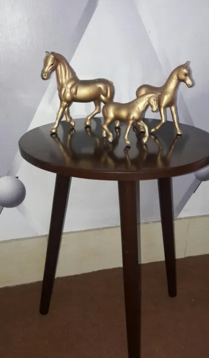 Coffee%20Table%203%20Legs%20Round%20Table%20-%20Image%206