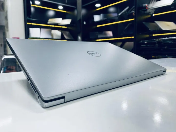 Dell%20Precision%205560%20-%20Intel%20Core%20i9%2011th%20Generation%20-%2032GB%20RAM%20-%20512GB%20NVMe%20-%20RTX%20A2000%204GB%20Graphic%20-%20Touchscreen%204k%20Workstation%20-%20Gaming%20-%20Laptop%20-%20Image%207
