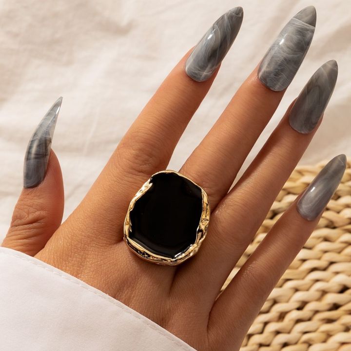 [ New ] High-Key Dignified Alloy Irregular Golden Edge Drip Ring for Women   Retro Personality All Match Hand Jewelry