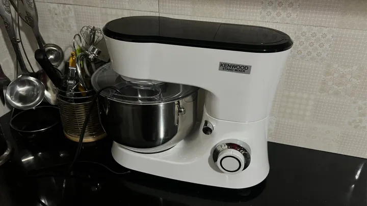 Kenwood%201000W%205L%20Dough%20Maker%20Stand%20Mixer%20-%20Image%206