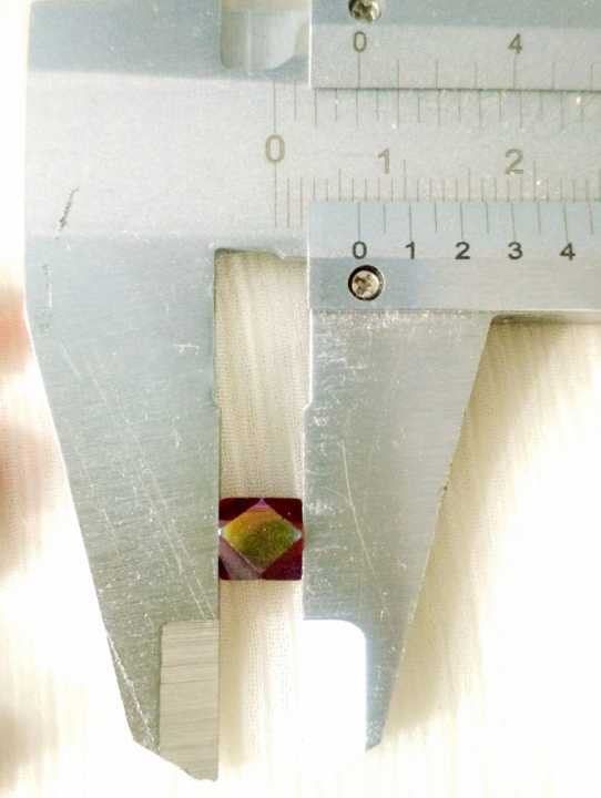 50%20Crystal%20Cut%206mm%20Glass%20Beads%20%7C%20Rainbow%20AB%20Finish%20Faceted%20Beads%20for%20Jewelry%20Making%20&%20DIY%20Crafts%20-%20Image%202