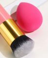 Foundation Brush & Makeup Sponge. 