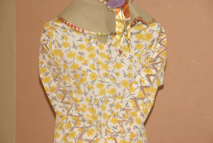 Yellow%20printed%20shirt%20with%20patyala%20%20shalwar%20-%20Image%203