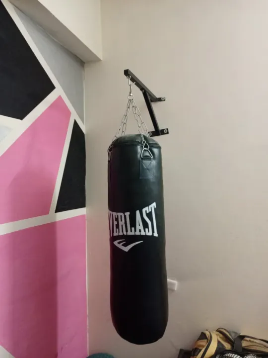 3Ft%204Ft%20High%20Quality%20Branded%20Boxing%20Bag%20Punching%20Bag%202%20Gloves%20Steel%20Chain%20Wall%20Bracket%20Rawal%20Bolt%20Pack%20of%203%20-%20Image%203