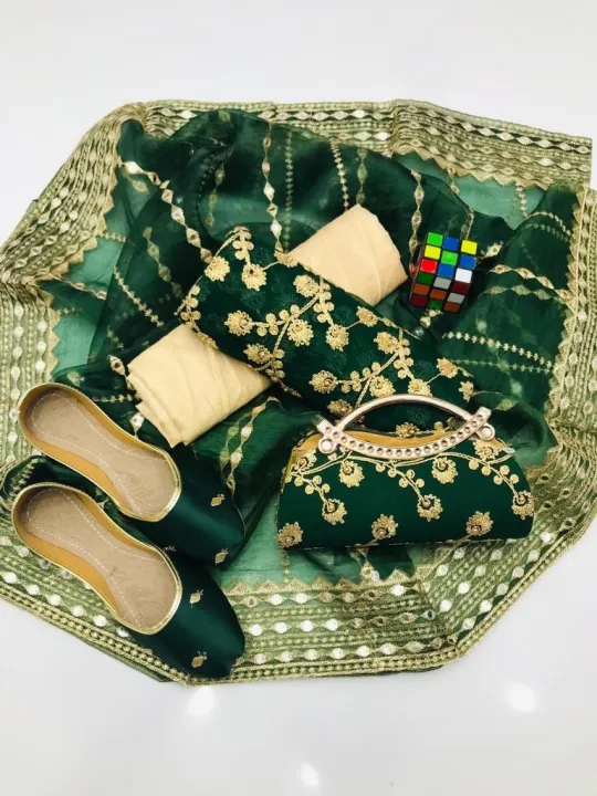 Girl's%20Dream%20Fashion%20New%20Winter%20Collection%202023%20Dresses%20for%20Women's%203Pcs%20Suit%20Fancy%20Dress%20for%20girls%20Party%20Collection%205Pcs%20Dress%20Pearls%20Dori%20Work%20Crinkle%20Chiffon%20Shirt%20Heavy%20Embroidery%20Plain%20handmade%20work%20duapta%20Fancy%20Pealrs%20Work%20clutch%20And%20Fancy%20Gift%20Free%20-%20Image%206