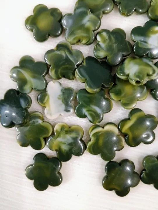 40%20grams%20Green%20Marble%20Textured%20Flower%20Acrylic%20Plastic%20Beads,%2014mm,%20for%20Jewelry%20Making%20and%20DIY%20Crafts%20-%20Image%205