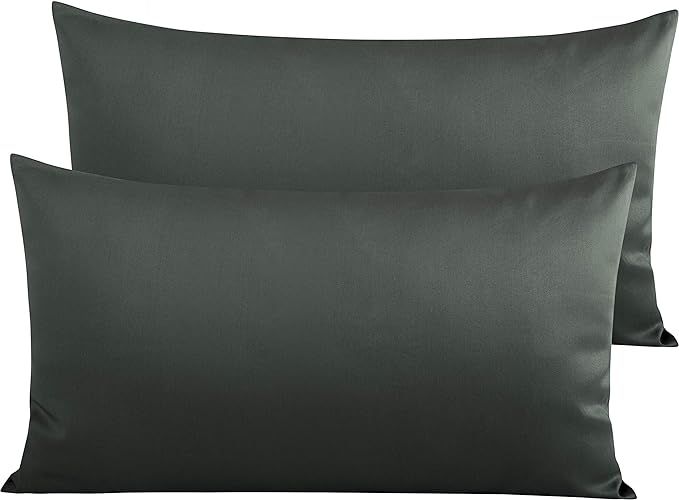 Premium%20Quality%20Solid%20Color%20Pack%20of%202%20Cotton%20Pillowcase%2020"%20by%2030"%20-%20Image%207