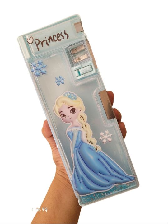 Princess%20Design%20Geometry%20Box%20Pouch%20with%20Magnet%20Closure%20and%20Floating%20Glitter%20%E2%80%93%20Stylish%20Pencil%20Case%20for%20Girls%20-%20Image%202