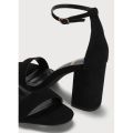 Women Fashion Block Heels Sandal Easy To Wear Comfortable. 