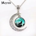 New Fshion Wolf And Moon Moon Pendant Cabochon Full Moon Wolf Long Chain Cresent Moon Necklace Jewelry. 