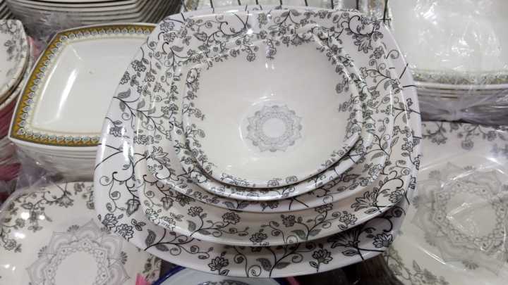 Set%20of%2024%20-%20%20High%20Quality%20Melamine%20Plastic%20Dinner%20Set,%20Durable,%20BPA-Free%20Plates,%20Bowls,%20Serving%20Bowls,%20Rice%20Dish%20Set%20Great%20for%20Outdoor%20or%20Casual%20Meals%20-%20Image%202