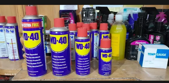 "WD40"%20Rust%20Removing%20Spray%20-%20UK%20Made,%20200ml.%20Rust%20Remover%20&%20Lubricant%20Spray%20Anti-Rust%20&%20Corrosion%20Protection%20-%20Image%203