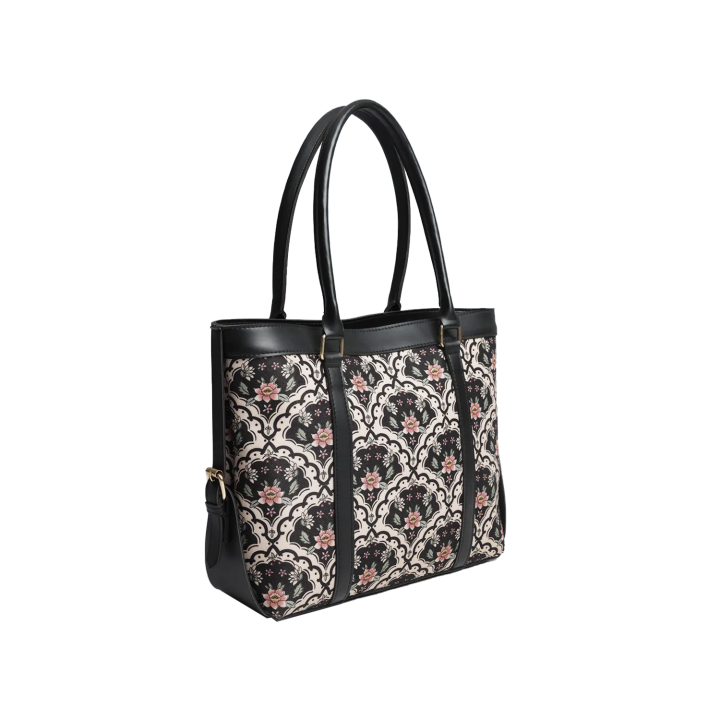 Canvas%20Bag%20-%20Best%20Canvas%20Tote%20bags%20in%20Pakistan%20-%20Premium%20Totes%20-%20Image%207