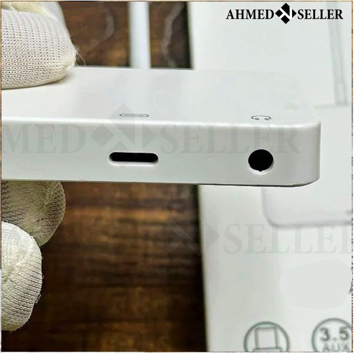 Apple%20iPhone%20Dual%20Port%20Splitter%203.5mm%20Lightning%20Converter%20MFI%20Certified%20Chipset%20by%20Apple%20.%20Work%20with%20all%20iPhones%20-%20Image%203