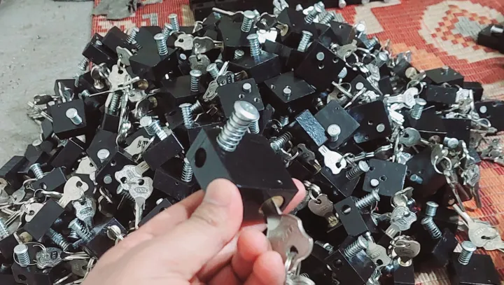 Universal%20Hard%20Steel%20Black%20Color%20Bike%20Handel%20Lock,%20100%25%20Secure,%20Lohori%20Locks%20Perfectly%20Fits%20No%20More%20Theft,%20Push%20Lock%20Antitheft%20Properties%20(No%20Need%20Welding)%202%20Screw%20-%20Image%206