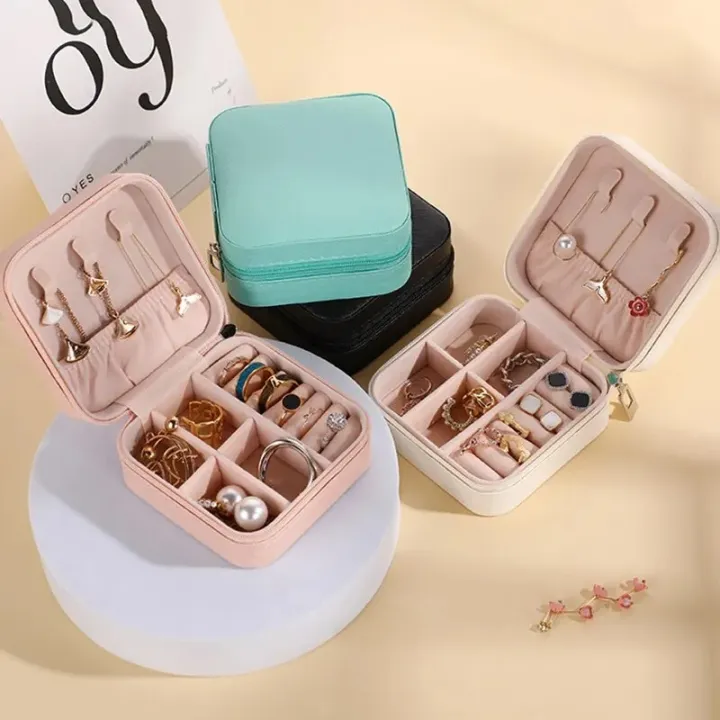 Leather%20Jewellery%20Organizer%20Box%20for%20Girls%20%7C%20Ear%20Rings%20&%20Necklace_Bracelets%20Holder%20%7C%20Small%20Jewelry%20Box%20Vanity%20Hanger%20Stand%20Velvet%20-%20Image%204