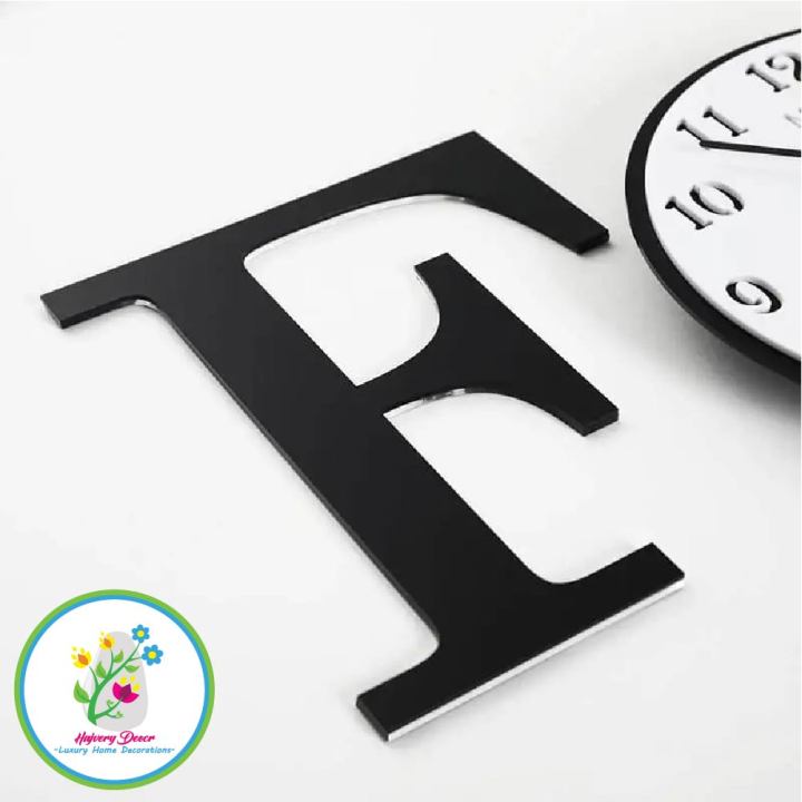 Photo%20Frames%20Wooden%20Family%20Wall%20Clock%20,%20Wall%20clock%20with%20frames%20stylish%20decoration%20To%20preserve%20Your%20Happy%20Memories%20(M-08)%20-%20Hajvery%20D%C3%A9cor%20-%20Image%202