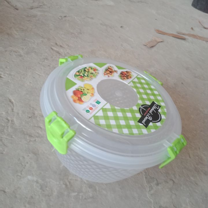 Large%20Size%20%20Plastic%20Storage%20Box%20with%20Airtight%20Locking%20Clips%20-%20Beautiful%20Design,%20Freezer%20Safe,%20BPA%20Free%20-%20Image%209