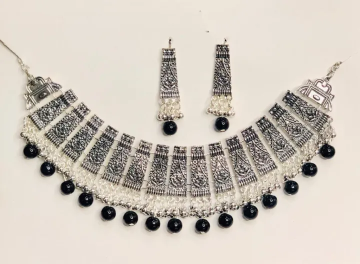 Black%20pearl%20Beautiful%20Silver%20Choker%20With%20Drop%20Earrings%20for%20All%20ages%20Women%20-%20Image%202