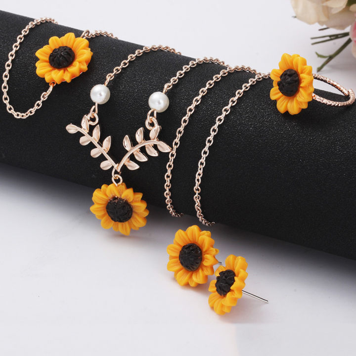6Pcs/Set 5pcs/set Fashion Sunflower Pendant Necklace Stud Earrings Ring Bracelet Jewelry Watch