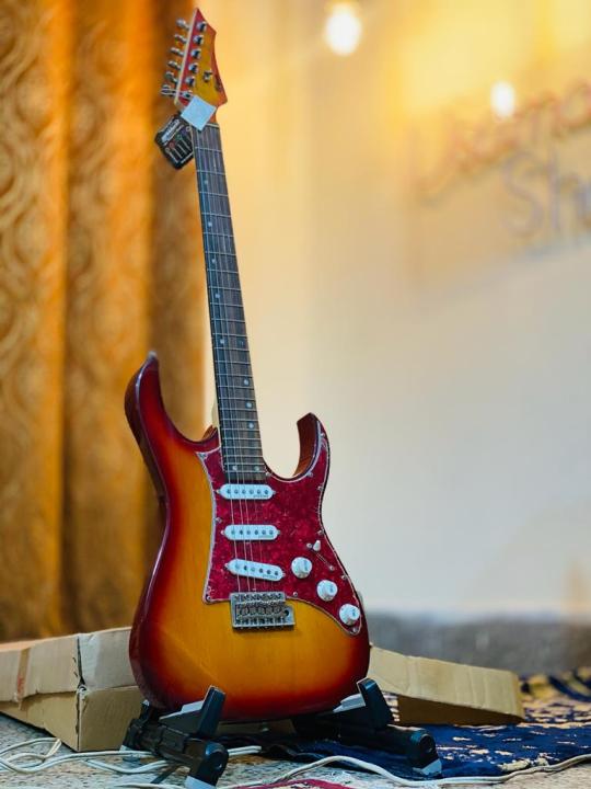 Electric%20Guitar%20+%20FREE%20Mini%20Amplifier%20%20%F0%9F%96%A4%20%20(10%20in%20one%20Offer%F0%9F%8E%B8)%20Biggest%20Offer%20(%20Branded%20Guitars%20)%20Original%20Pics%20-%20Image%207