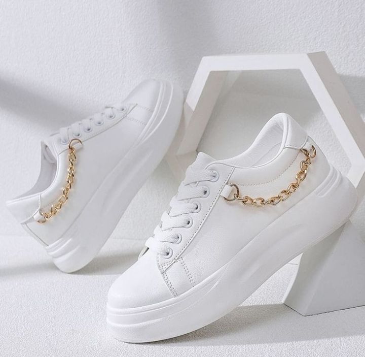Girls sneakers with golden chain women's white sneakers with side chain Ladies casual Fashion sneakers Brand Women's shoes