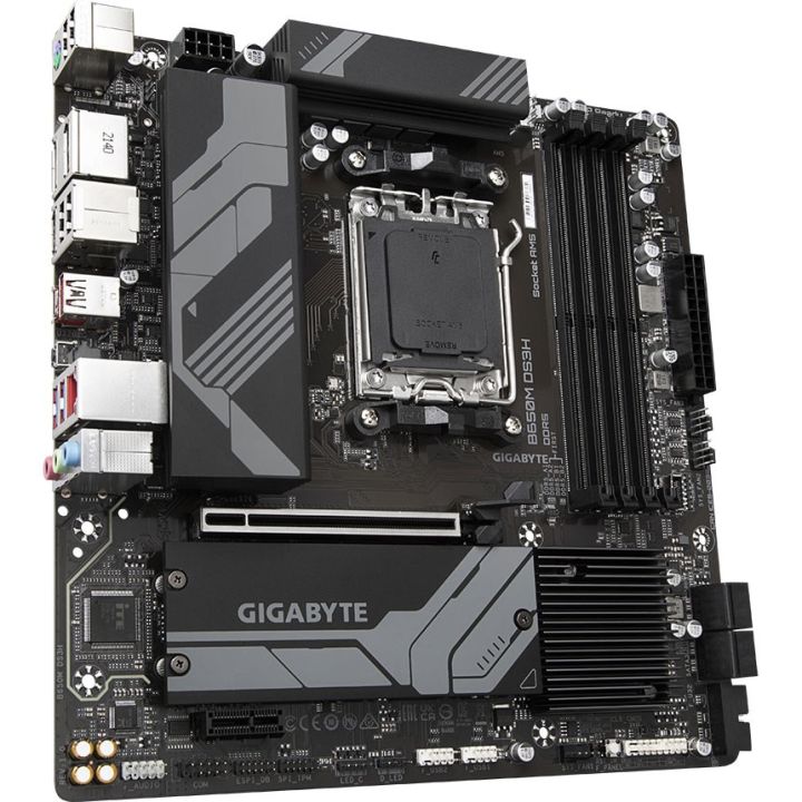 Gigabyte%20B650M%20DS3H%20AMD%20Socket%20AM5%20Ryzen%207000%20Series%20Motherboard%20%7C%20Rev%201.0%20-%20Image%203