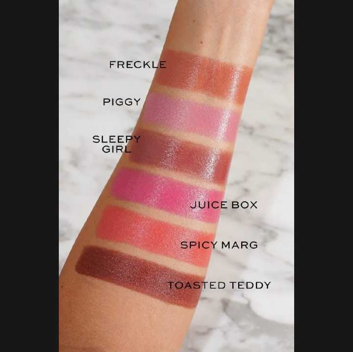 Set%200f%206%20RHODE-%20pocket%20blush%20lightweight%20cream-to-powder%20stick%20blush%20designed%20for%20a%20glowy,%20second%E2%80%91skin%20flush%20that's%20both%20buildable%20and%20blendable%20%20Get%20the%20perfect%20flush%20on%20the%20go%20with%20RHODE-%20pocket%20blush!%20-%20Image%207