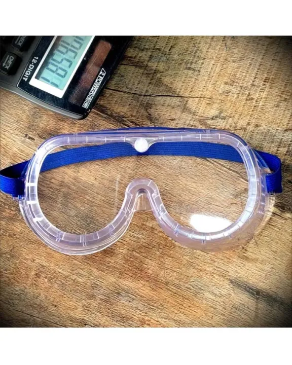 Anti-Smoke%20Safety%20Glasses%20%E2%80%93%20Full%20Face%20Seal%20&%20Ventilated%20Frame%20-%20Image%204