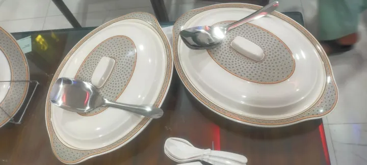 80%20Pcs%20Premium%20Quality%20Plastic%20Dinner%20Set%208%20Persons%20Serving,%20Elegant%20Design%20Durable%20Plastic%20Dinner%20Set%20-%20White%20-%20Image%205