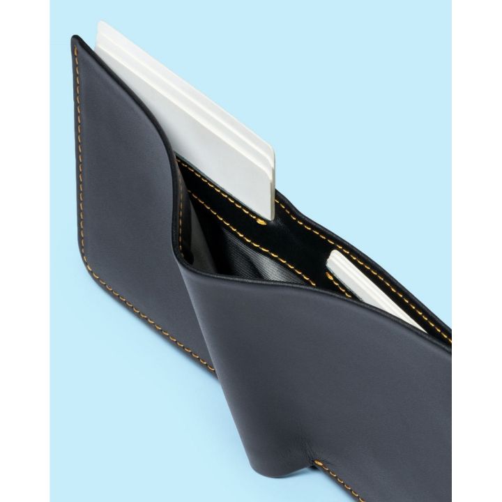 Aurochs Light - Slim & Minimalist Leather Wallet For Men
