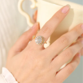 TikTok Top Selling Premium Quality Daisy Flower Spinning Ring. 