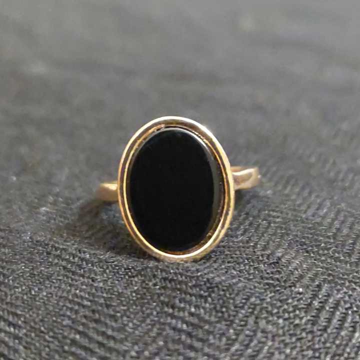 Stone%20rings%20for%20girls%20-%20oval%20rings%20-%20casual%20rings%20-%20Image%202