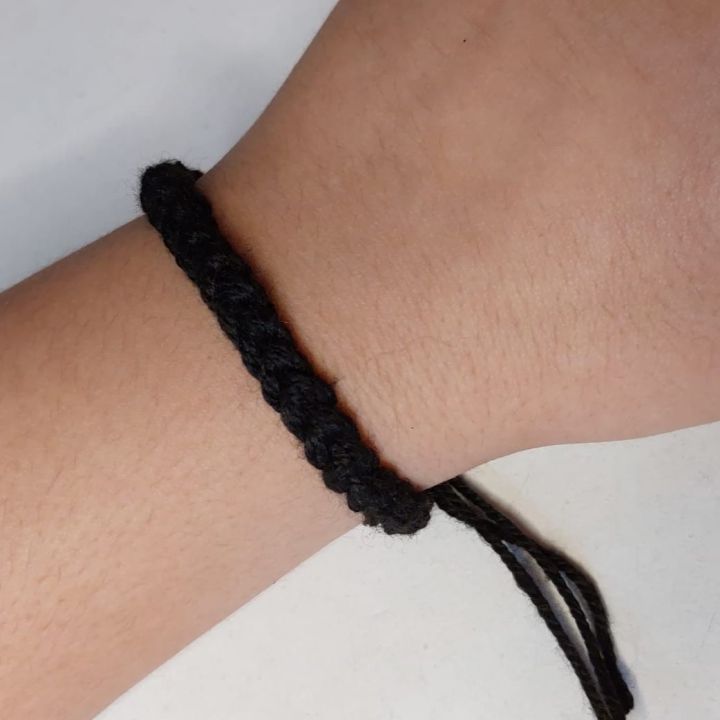 Size%20Adjustable%20Special%20Black%20Hand%20Dori/Rope,%20Bracelet,%20Wrist%20Hand%20Bands%20for%20Men%20&%20Women%20Latest%20Design%20Chain%20For%20Girls%20And%20Boys%20Stylish%20Design%20-%20Image%202