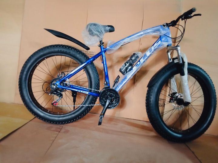 Fat%20Tyre%20Bike%20by%20PLUS%20-%20Adventure%20Redefined,%2021%20Speed,%20Shimano%20Gears,%20Front%20shock%20double%20disk%2010%20gears,%2026%20Inches,%20Aluminum%20Frame%20-%20Image%208