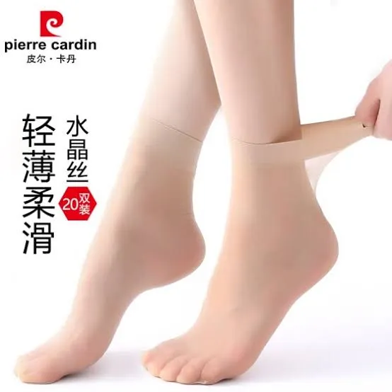 Pack%20of%203%20&%205%20Transparent%20Skin%20Colors%20Socks%20for%20Women%20and%20Girls%20-%20Image%204