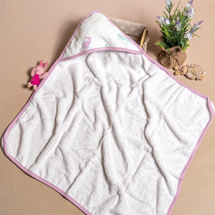 Kids%20Hooded%20Towel%20Wrapping%20Sheet%20%E2%80%93%201%20Pc%20%E2%80%93%20Soft%20Cotton%20Bath%20Towel%20in%20Random%20Designs%20for%20Boys%20&%20Girls%20-%20Image%204