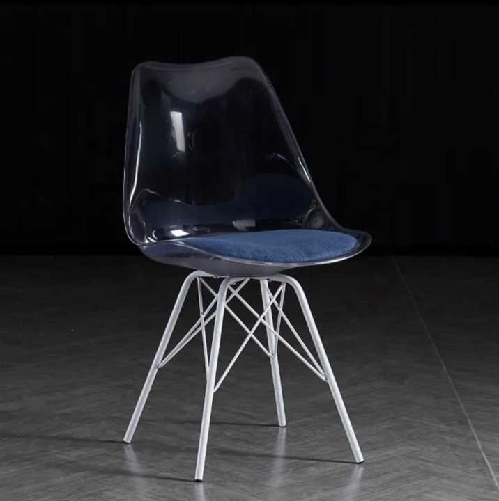 Elegant%20Modern%20Dining%20Chair%20with%20Wooden%20Legs%20and%20Polypropylene%20Molded%20Seat%20-%20New%20-%20Image%205