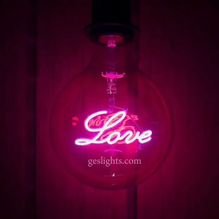 Pink%20Love%20Bulb%203%20Watt%20G125%20Globe%20Shape%20For%20Home%20Decor%20-%20Image%205