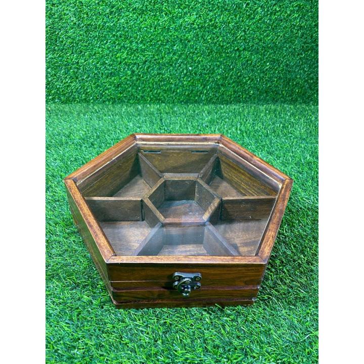 Wooden masala box with 7 large portions 10✖️10 inches box with beautiful new shape