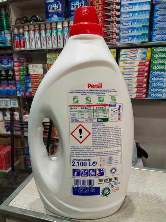 Persil%20Universal%20Liquid%20Detergent%20Machine%20Laundry%2042%20Washes%20-%202.1%20Liter%20-%20Image%202