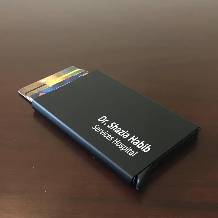 Pop%20Up%20Cards%20Holder%20Metal%20-%20Customized%20Name%20Engraved%20%7C%20By%20MugArt.PK%20-%20Image%207