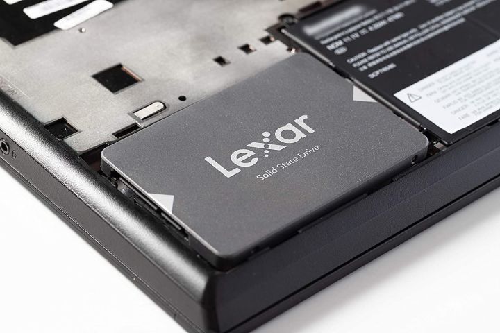 Lexar%20SSD%20128GB%20For%20Computers%20and%20Laptops%20Black%20Gaming%20Edition%20-%20Image%204