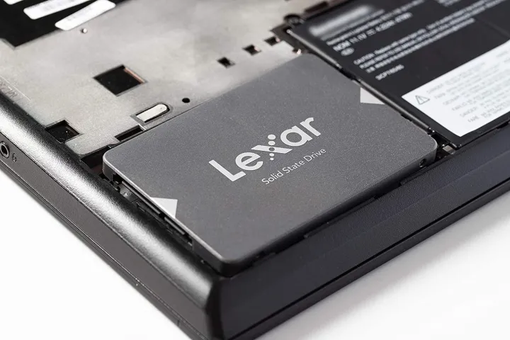 Lexar%20SSD%20128GB%20For%20Computers%20and%20Laptops%20Black%20Gaming%20Edition%20-%20Image%204