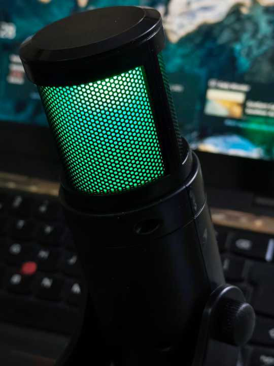 Xtrike%20Me%20Xmc-03%20Usb%2012%20Rgb%20Light%20Gaming%20Microphone%20Mic%20for%20Meetings%20etc.%20-%20Image%207