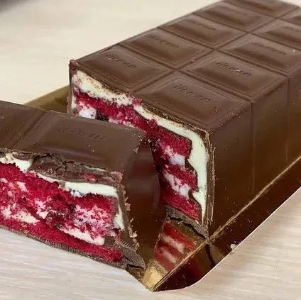 Ulker%20Chocolate%20Wet%20Cake%20%E2%80%93%20395g%20%7C%20Rich%20&%20Moist%20Dessert%20%7C%20Imported%20from%20T%C3%BCrkiye%20-%20Image%203