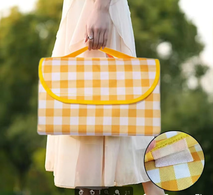 Picnic%20Mat%20%E2%80%93%20Waterproof%20Foldable%20Outdoor%20Mat%20for%20Beach,%20Park%20&%20Camping%20(2m%20x%203m)%20-%20Image%203