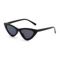 Fashion Kids Sunglasses Retro Narrow Frame Cat Eye Sunglasses for Boys Girls 3-9 Years Non-Polarized Sun Glasses Party Favor. 